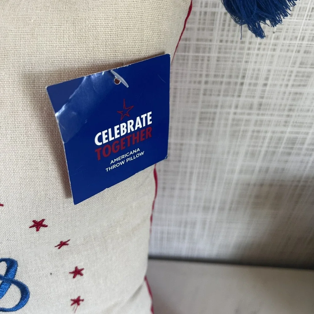 4th of July‎ Linen Pillow Friends Family Freedom Red Blue 16